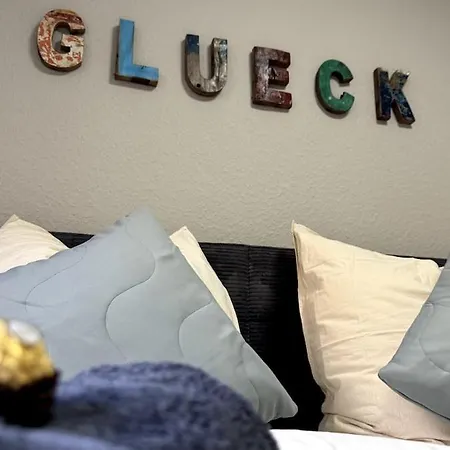 Cozy With Balcony I Free Parking I Wifi Apartamento Bochum