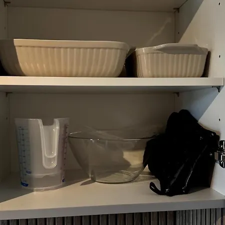 Cozy With Balcony I Free Parking I Wifi *