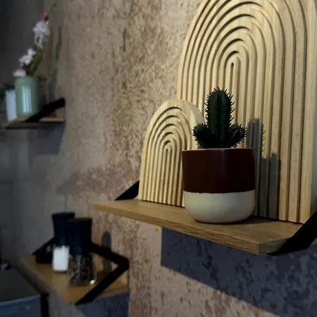 Cozy With Balcony I Free Parking I Wifi * Bochum