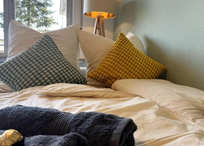 Cozy With Balcony I Free Parking I Wifi Bochum