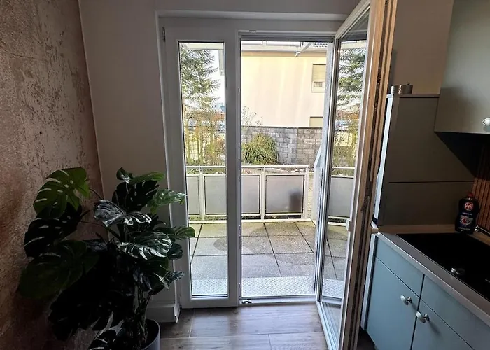 Cozy With Balcony I Free Parking I Wifi Apartamento *