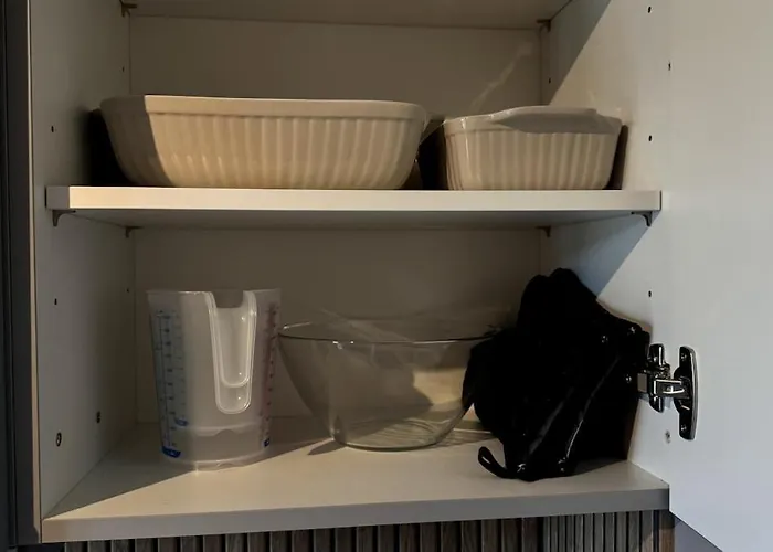 Cozy With Balcony I Free Parking I Wifi *