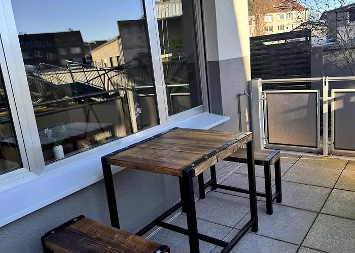 Cozy With Balcony I Free Parking I Wifi Bochum