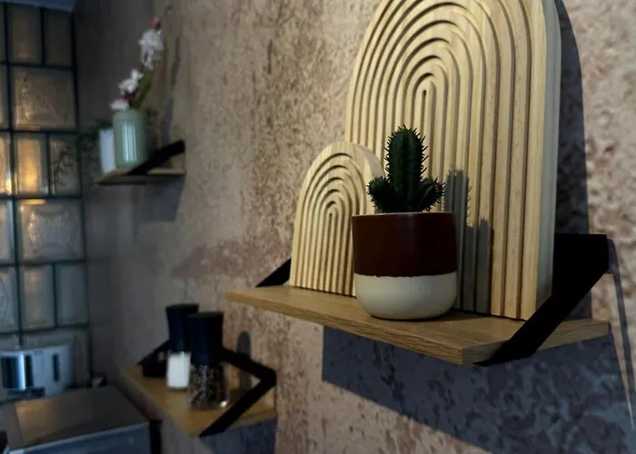 Cozy With Balcony I Free Parking I Wifi * Bochum