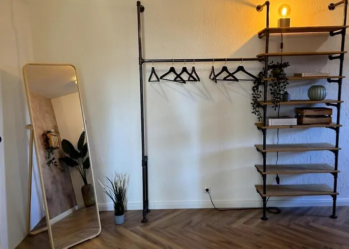 Cozy With Balcony I Free Parking I Wifi Apartamento *