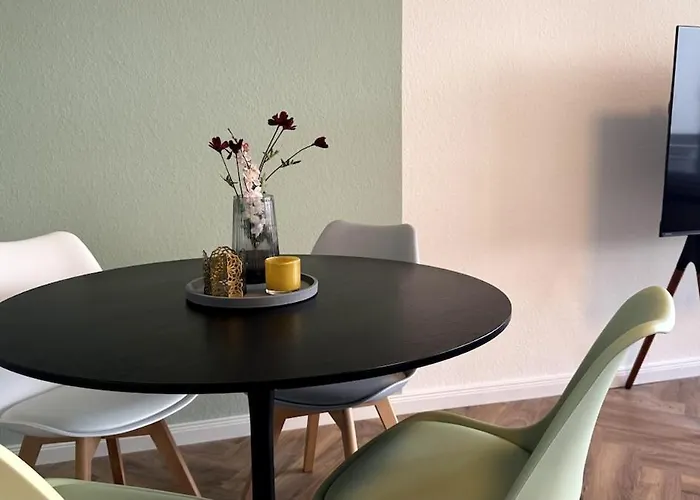 Apartamento Cozy With Balcony I Free Parking I Wifi Bochum